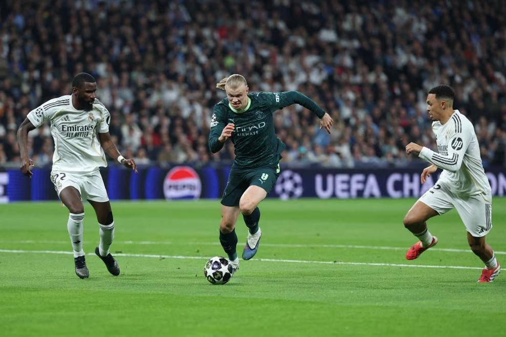 开云首页体验-2平4负，英超六队在欧冠1/8决赛首回合无一取胜